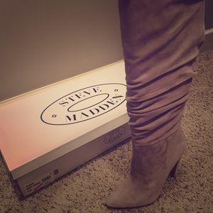 Steve Madden Carrie Suede Boots